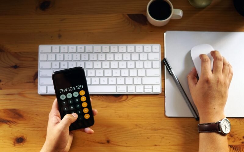 How a Simple Interest Calculator Helps in Smart Investments