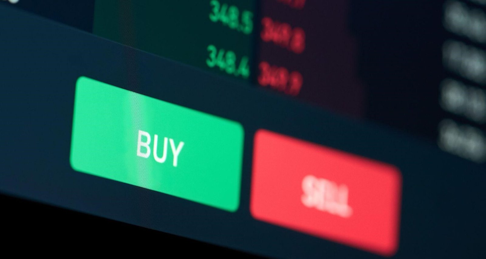 How to buy shares like a pro: Expert tips you need in 2025